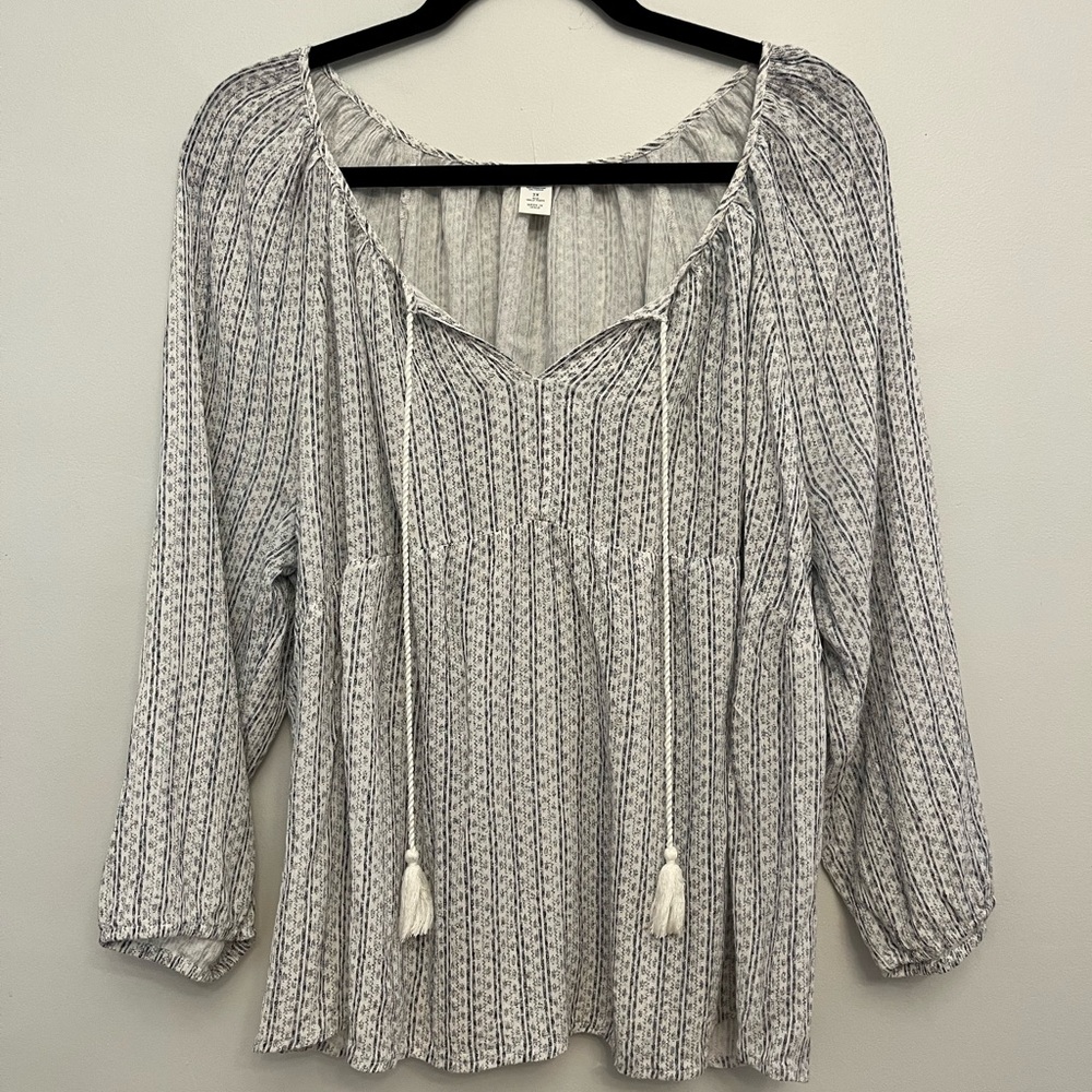 Old Navy Boho Blue & White Long Sleeve Peasant Top, Size 2X